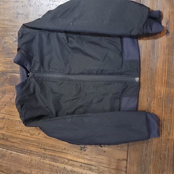 Ivivva Girls Reversible Quilted Jacket - Size S/7 - Picture 4 of 4